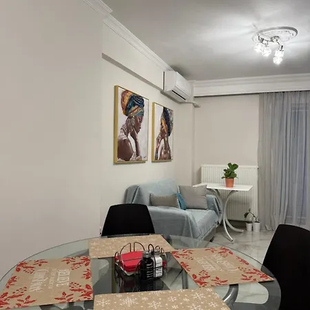 Apartament You4ia Urban Saloniki
